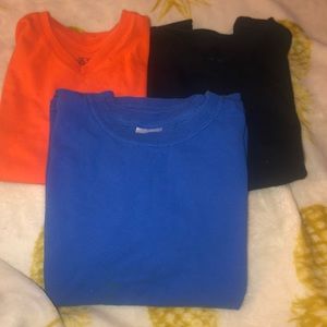 3 boys T-shirts